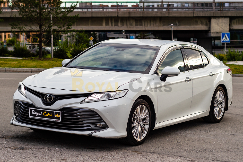 Toyota Camry V70 Executive Safety