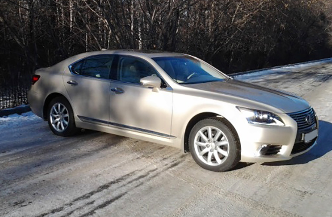 Lexus LS 460