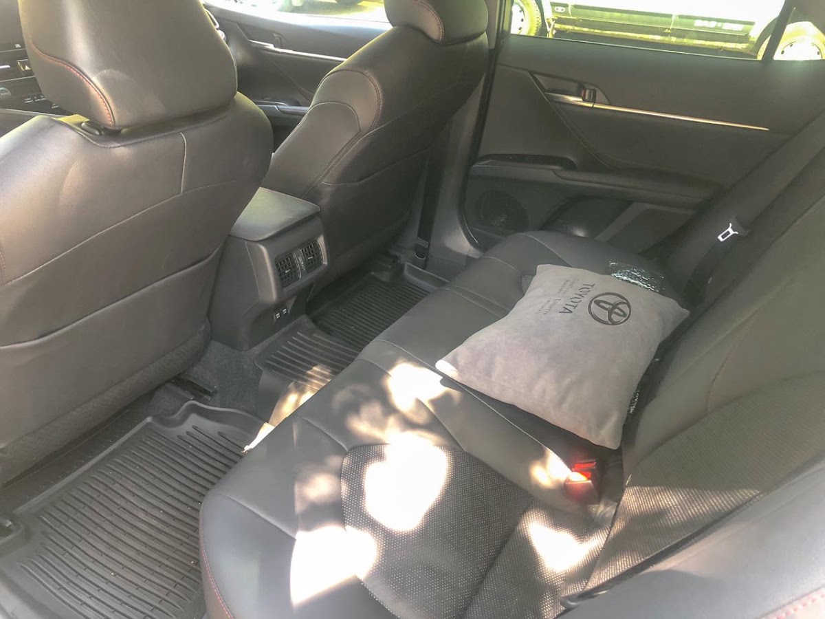 Tayota Camry — кадр 4 из 4