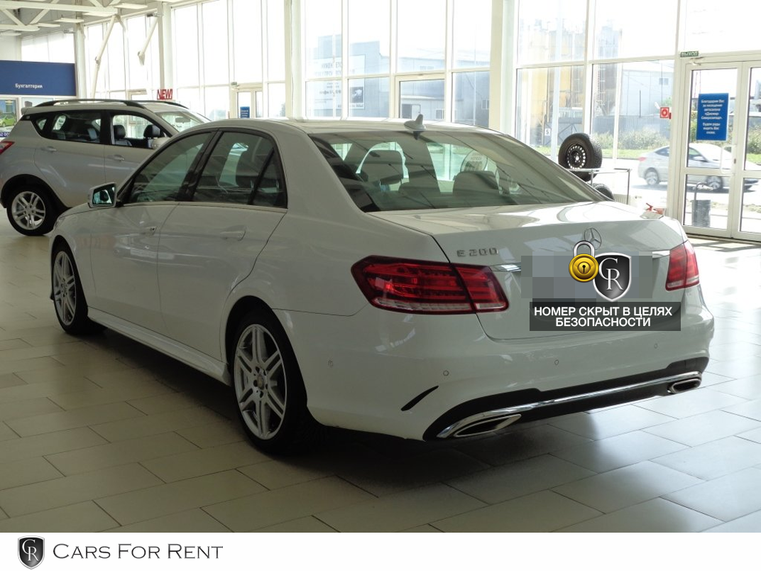 Mercedes-Benz W212 рестайлинг — кадр 2 из 4