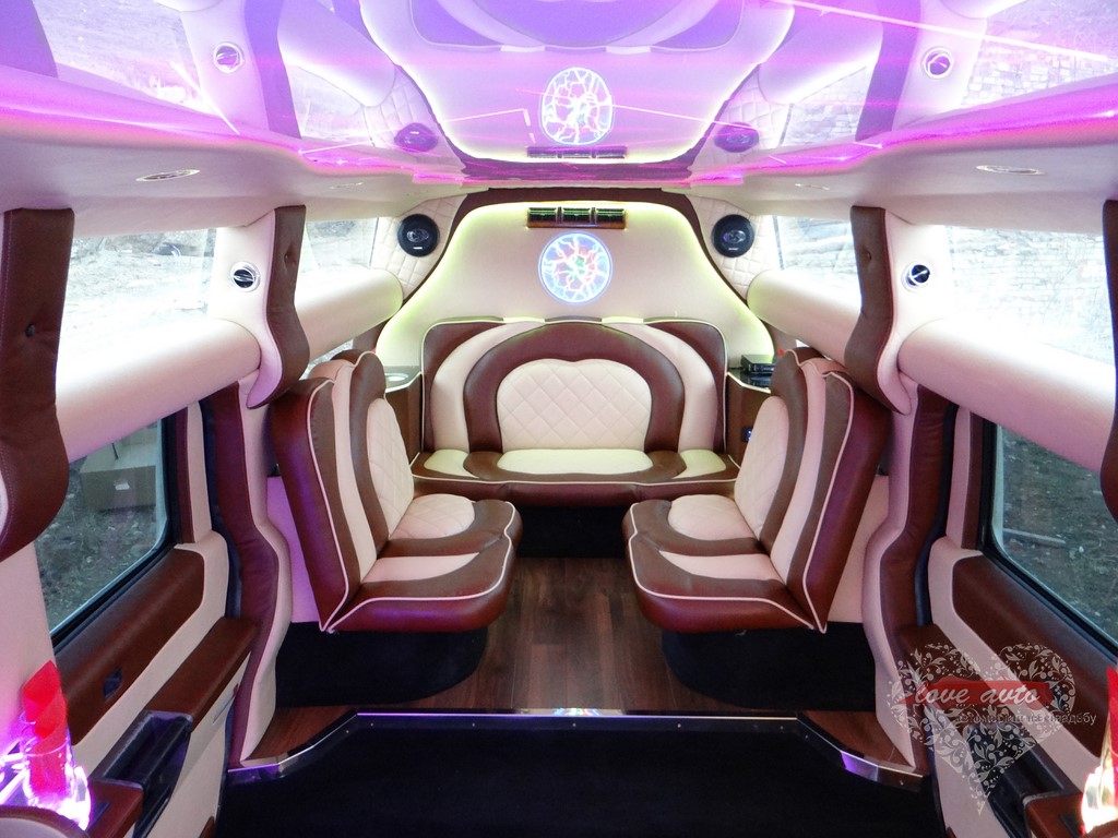 Hummer H2 (252) 28 мест, 3 оси — кадр 5 из 9