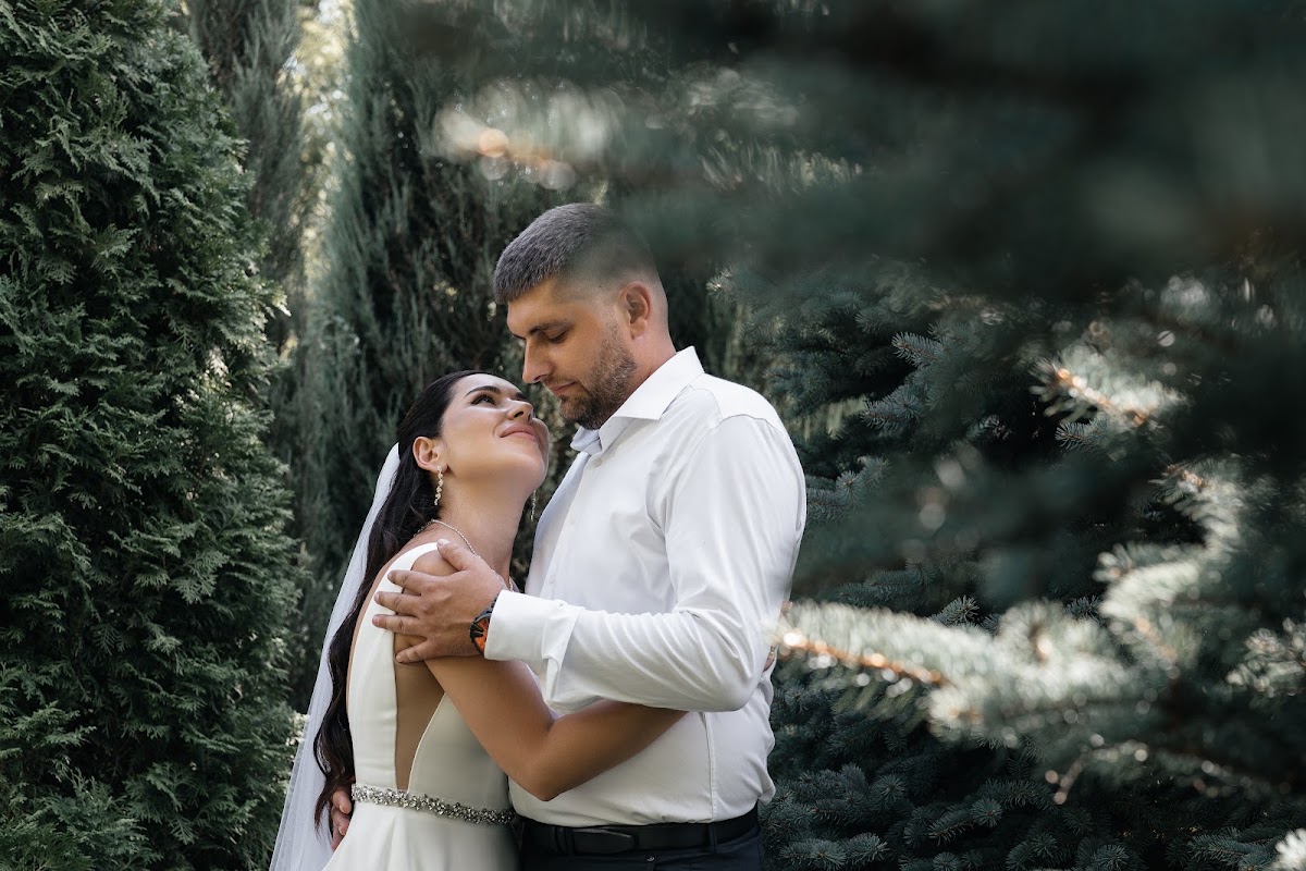 Илья и Лола