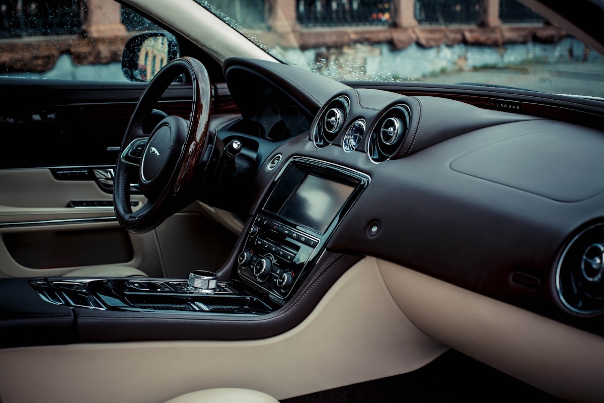 Jaguar XJ Sport