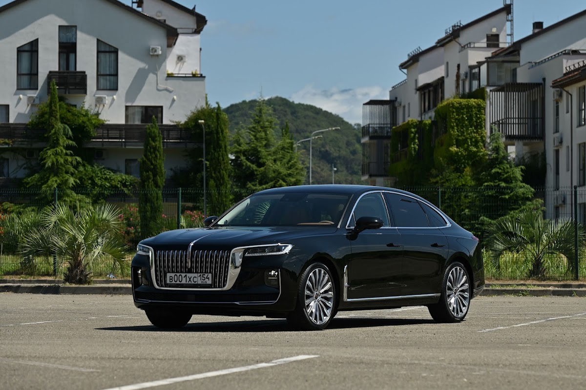 Hongqi H9 — кадр 2 из 4