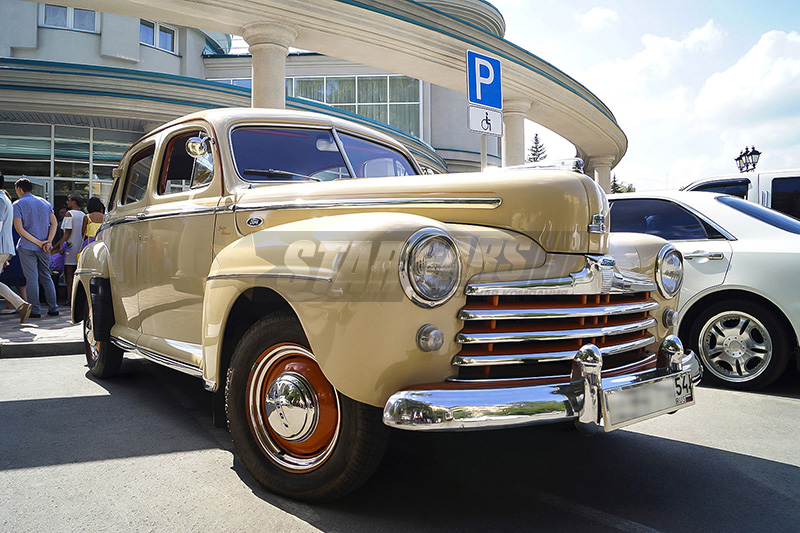 Ford Super Deluxe (РЕТРО)