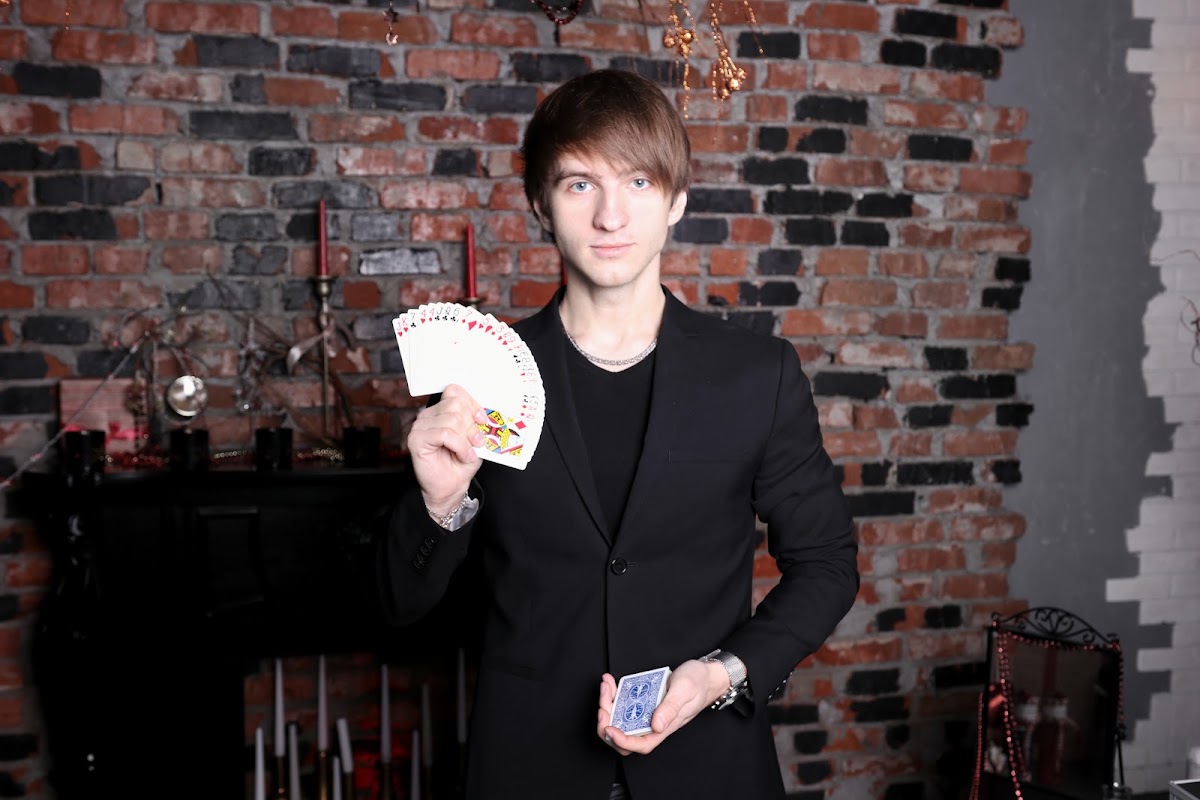 Антон Чалей