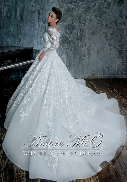 Эффая, рукава, шлейф — кадр 2 из 2