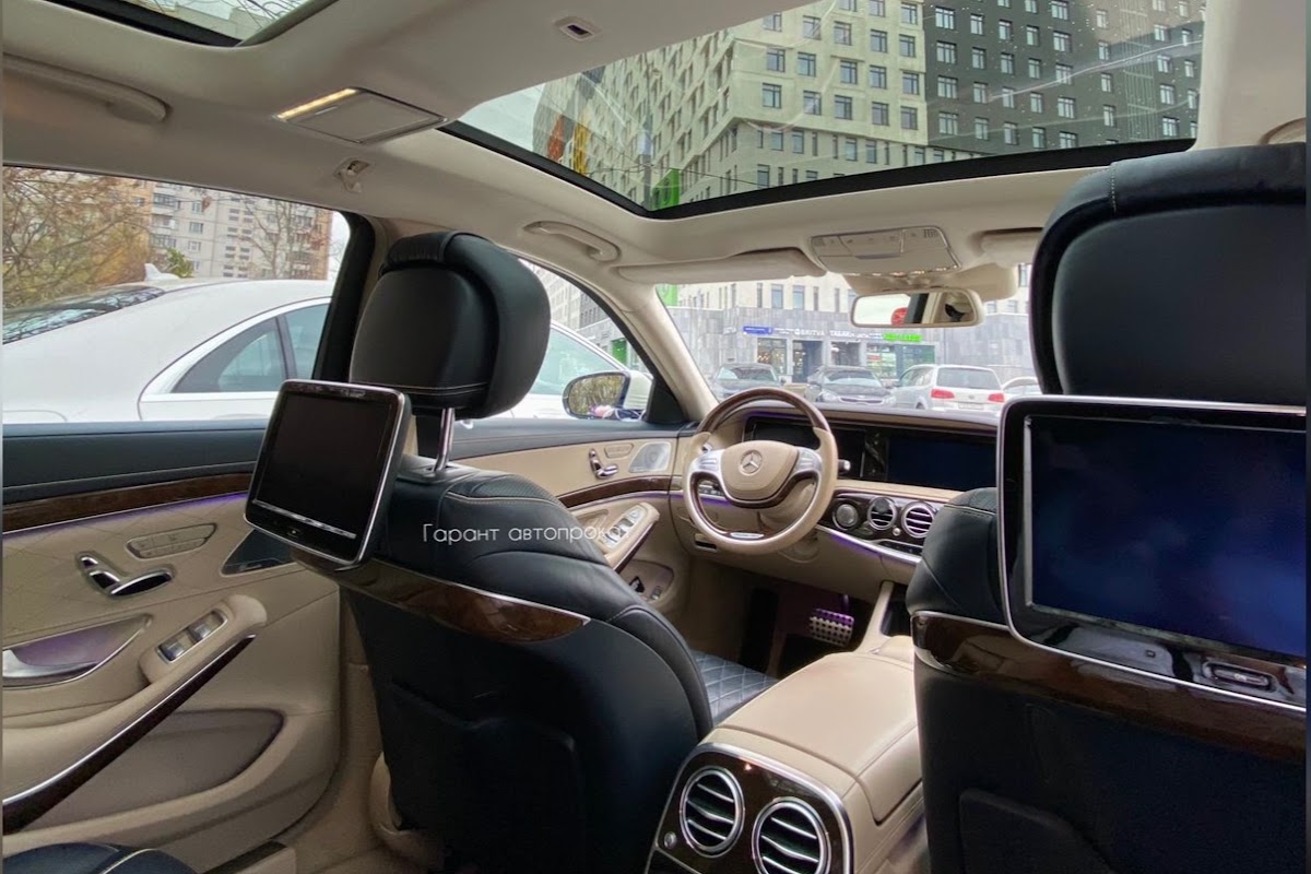 Mercedes Benz S-class 222