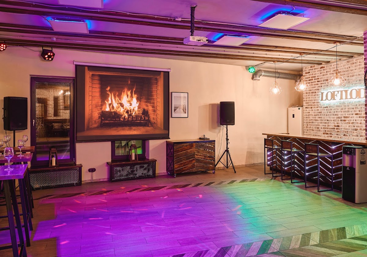 LOFT LODGE 6