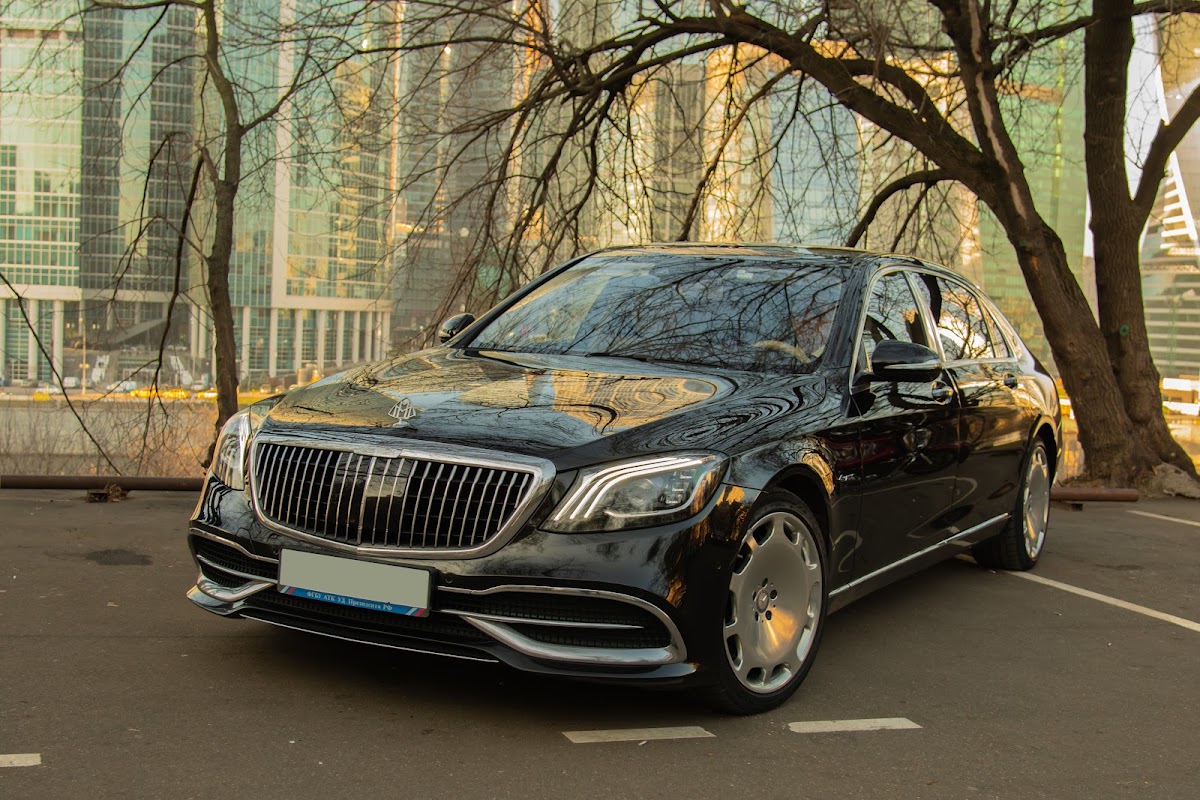 Maybach S560 — кадр 2 из 8