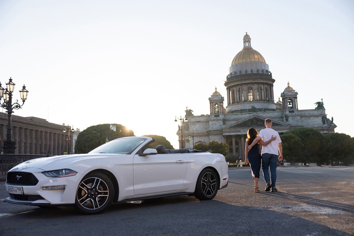 Кабриолет Mustang rest 2022