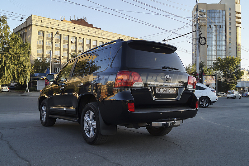 Toyota Land Cruiser 200