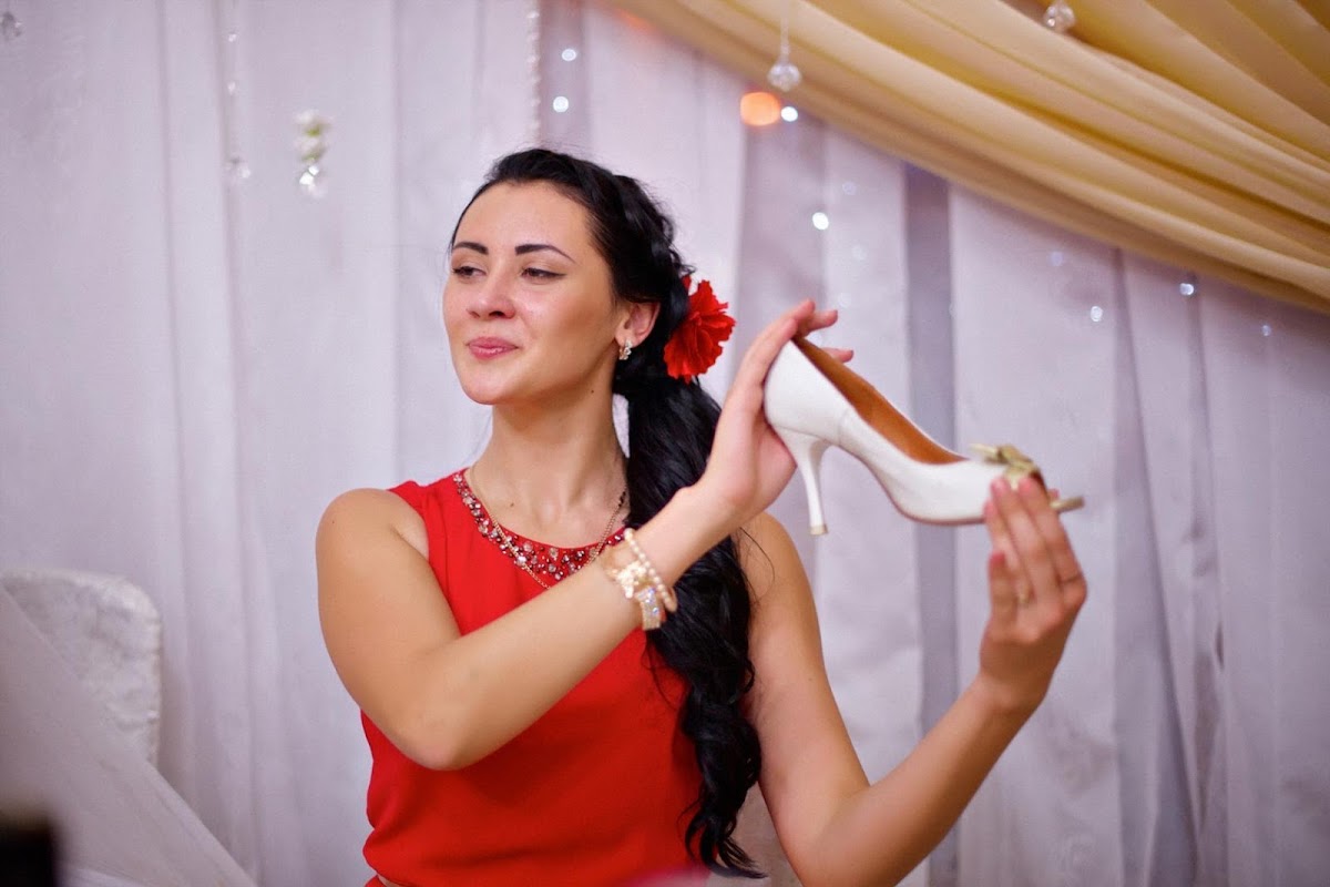 СВАДЬБЫ И ДРУГИЕ ТОРЖЕСТВА