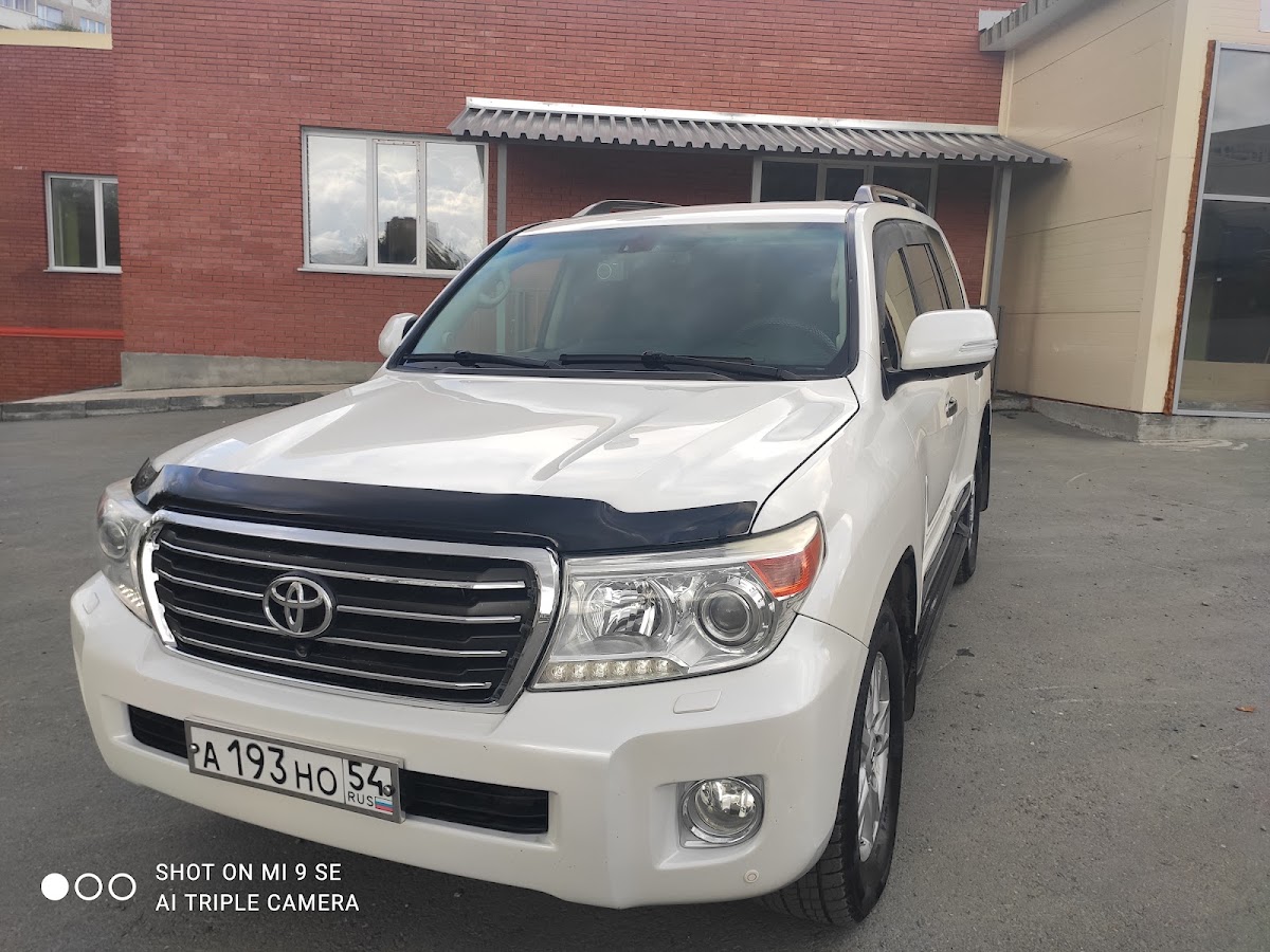 Toyota Land Cruiser 200