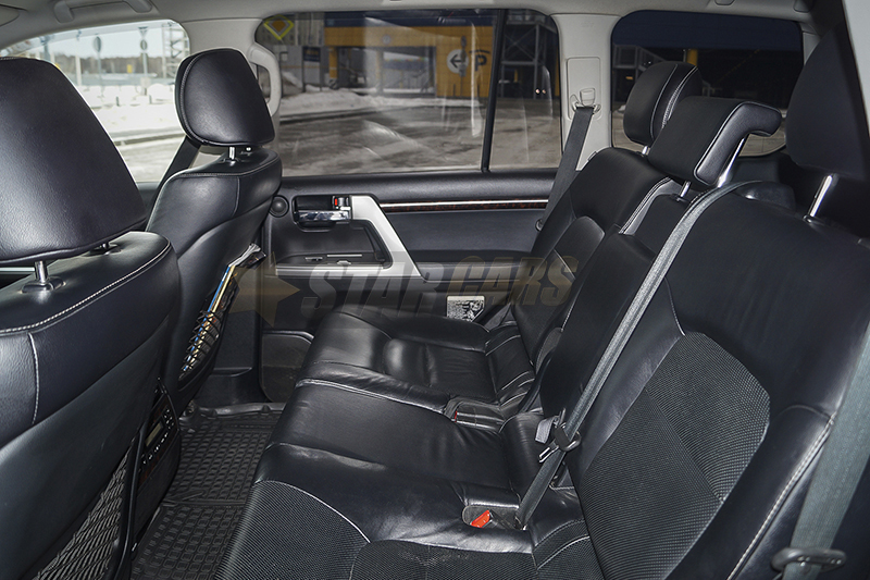 Toyota Land Cruiser 200 — кадр 5 из 5