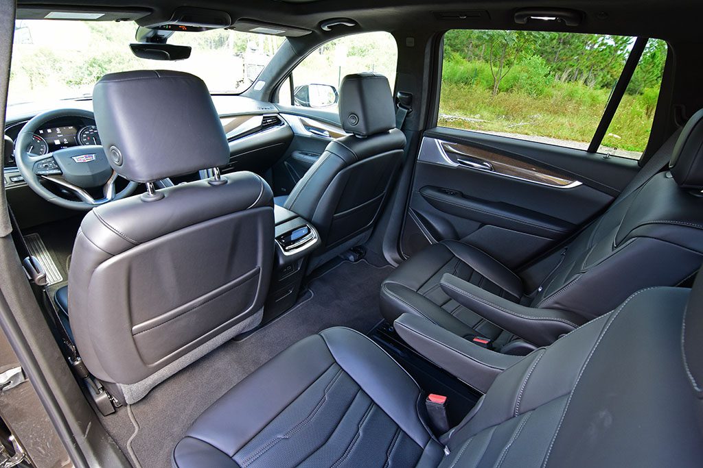 Cadillac XT6 — кадр 5 из 6
