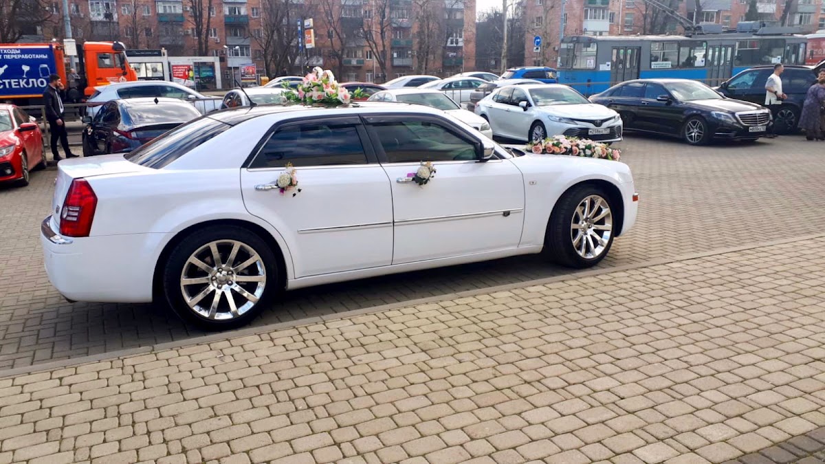 Крайслер 300C — кадр 2 из 3