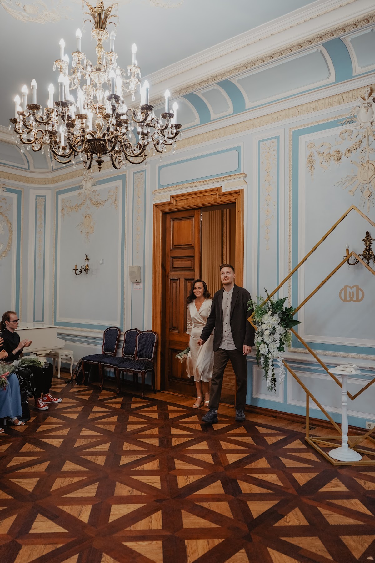 Кадр 100 из 130