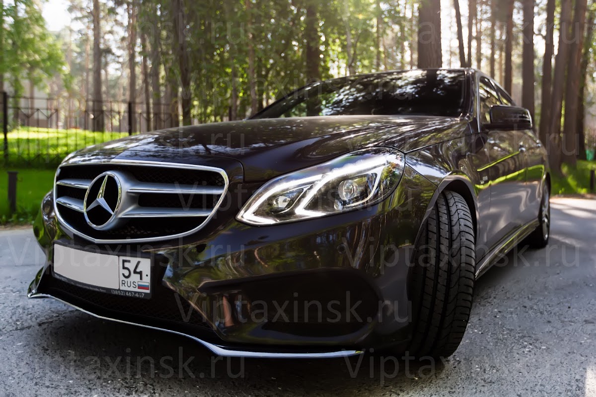 Mercedes-Benz E 212 AMG