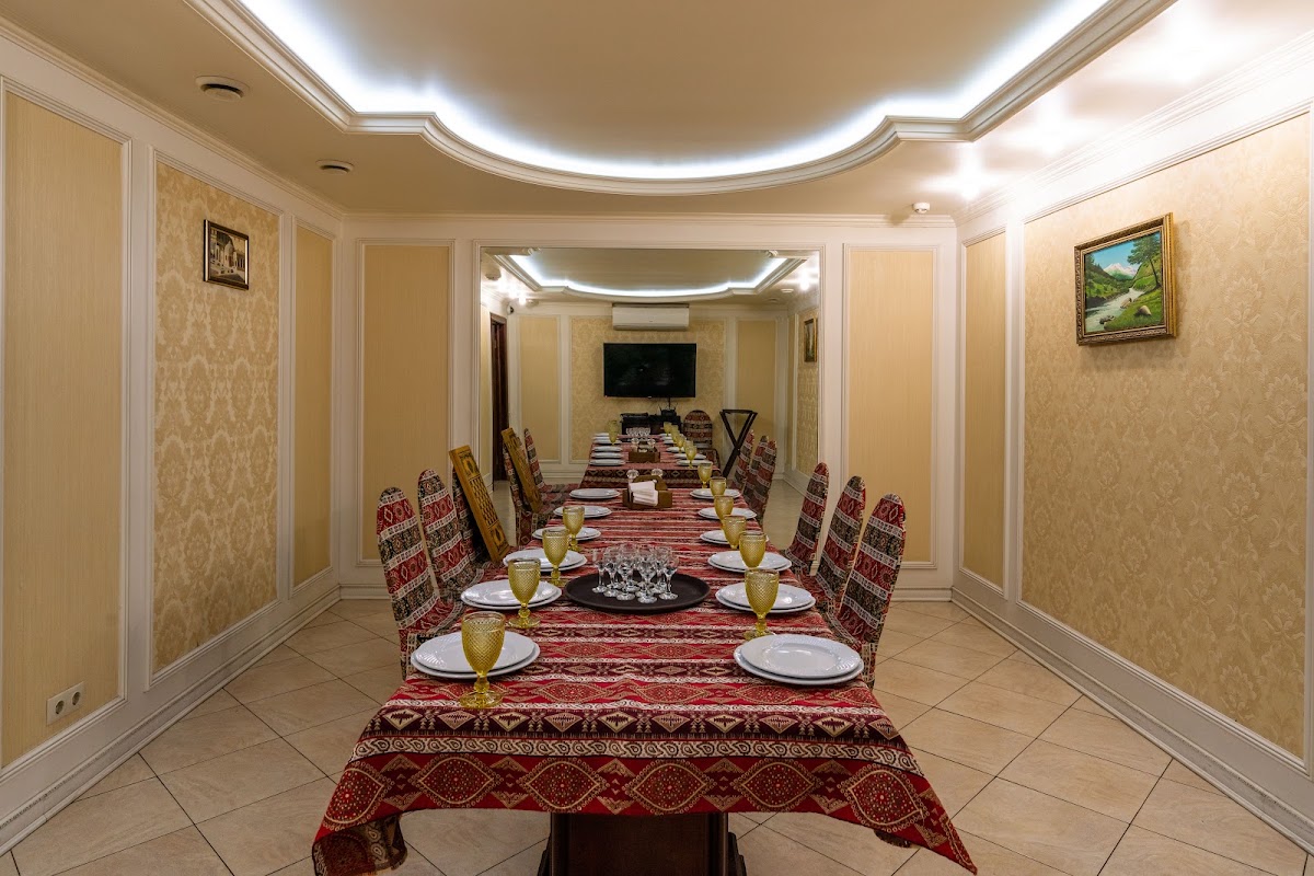 Каминный зал