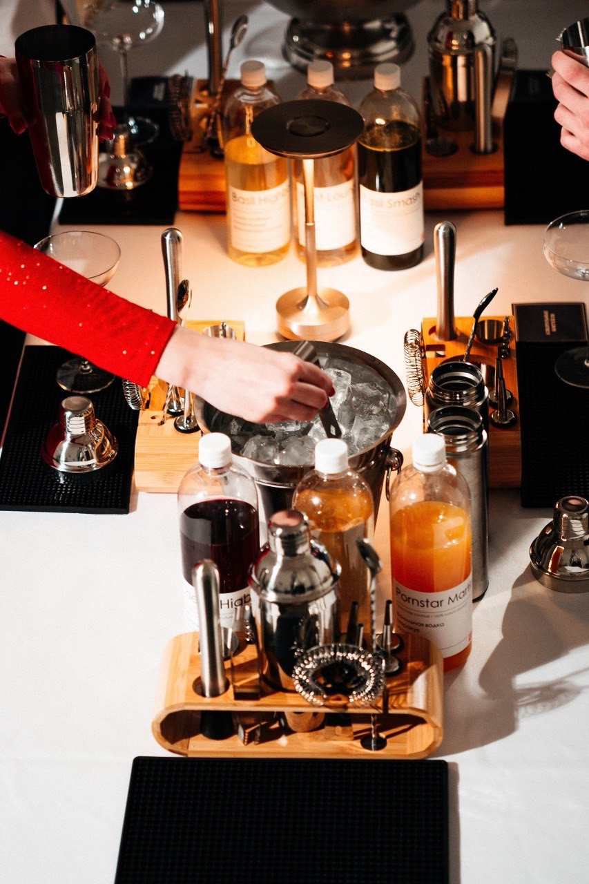 Levis Bar, коктейльный сервис — кадр 2 из 280