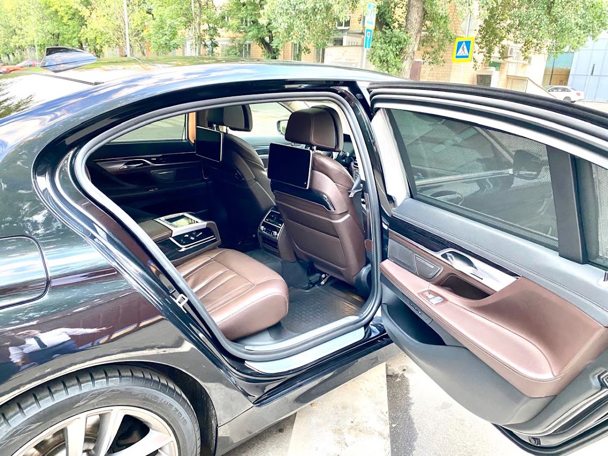 BMW 750 LONG гос.N570
