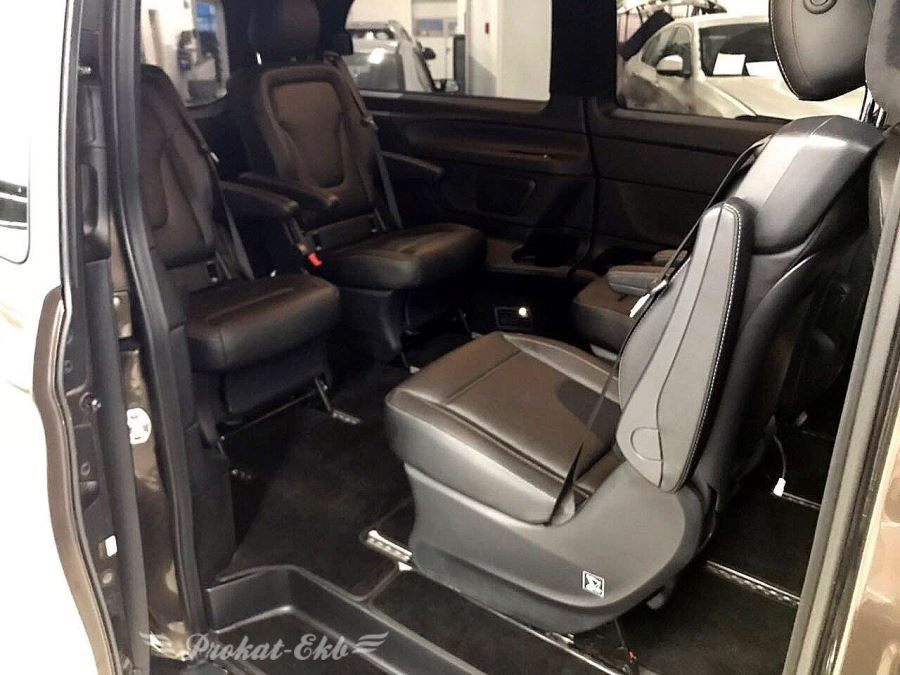 Mercedes V-class