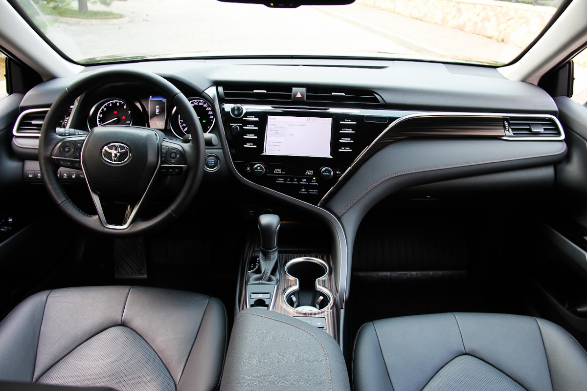 Toyta Camry v70