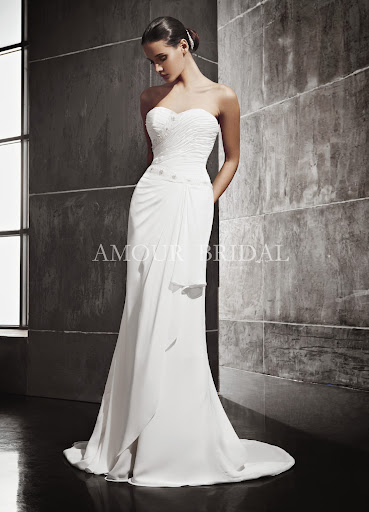 Испанские cвадебные платья Amour Bridal 2013.