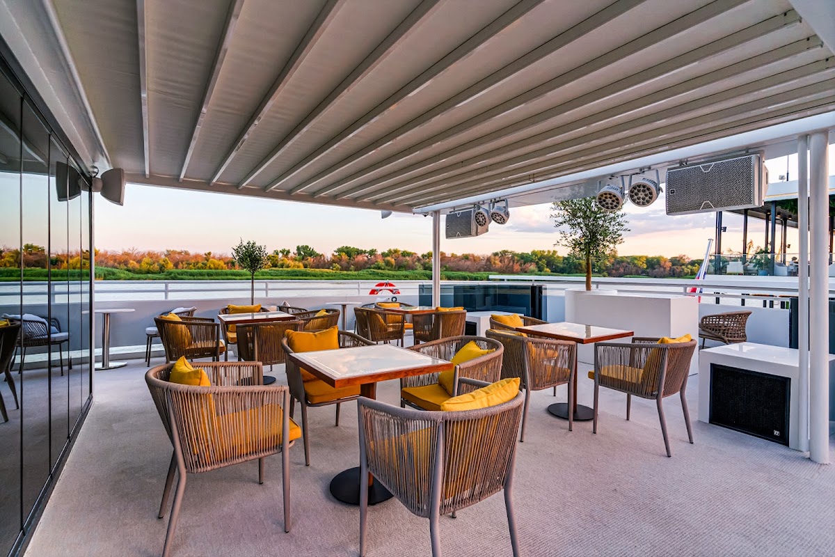 Яхта Калипсо
