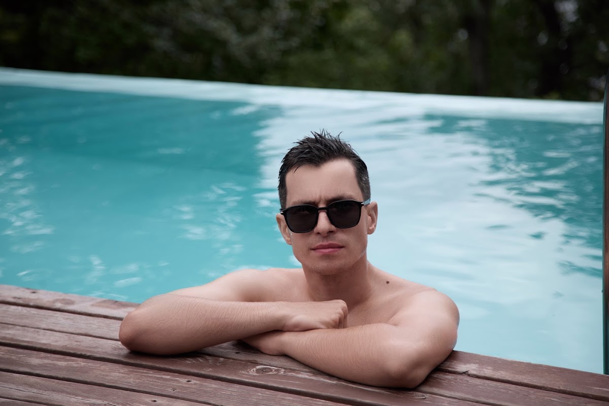 V&D