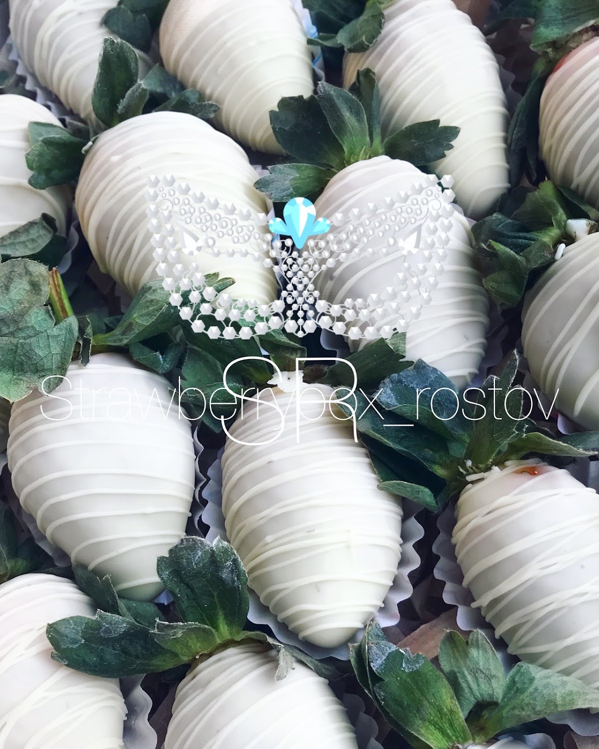 LUXURY & STRAWBERRY — кадр 2 из 20