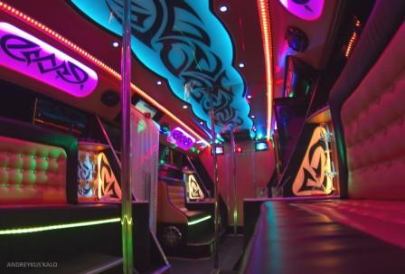 BUS-Party — кадр 4 из 6
