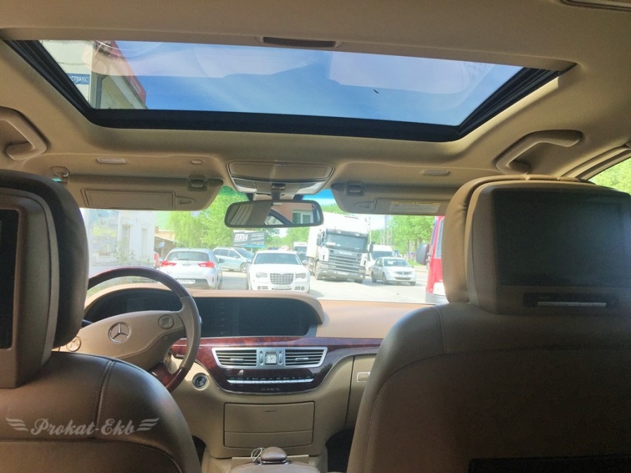 Mercedes S-class — кадр 5 из 6