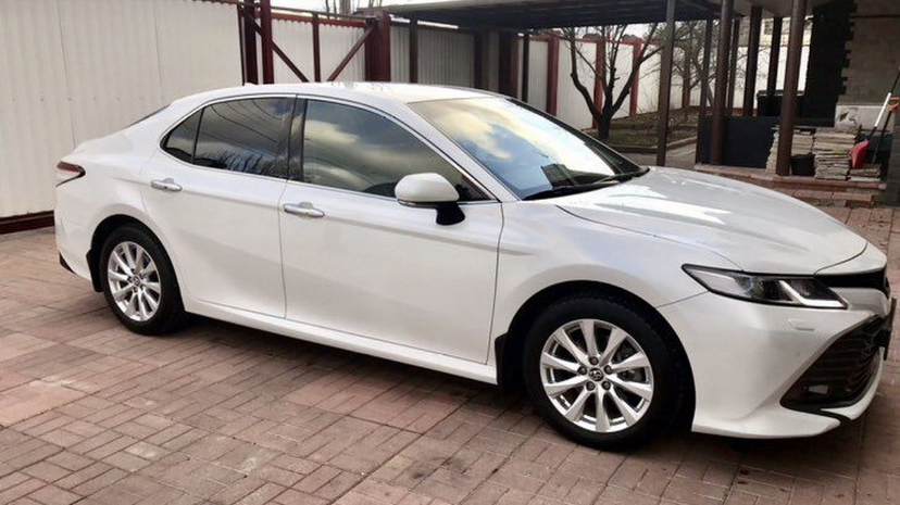 TOYOTA CAMRY V70 — кадр 3 из 6