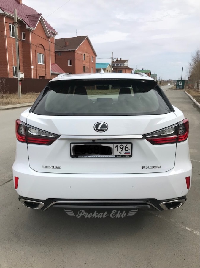 Lexus RX 350 — кадр 4 из 7