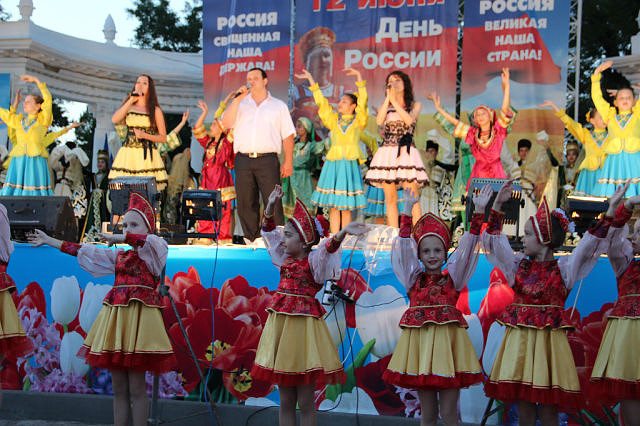 Лев Бедросов