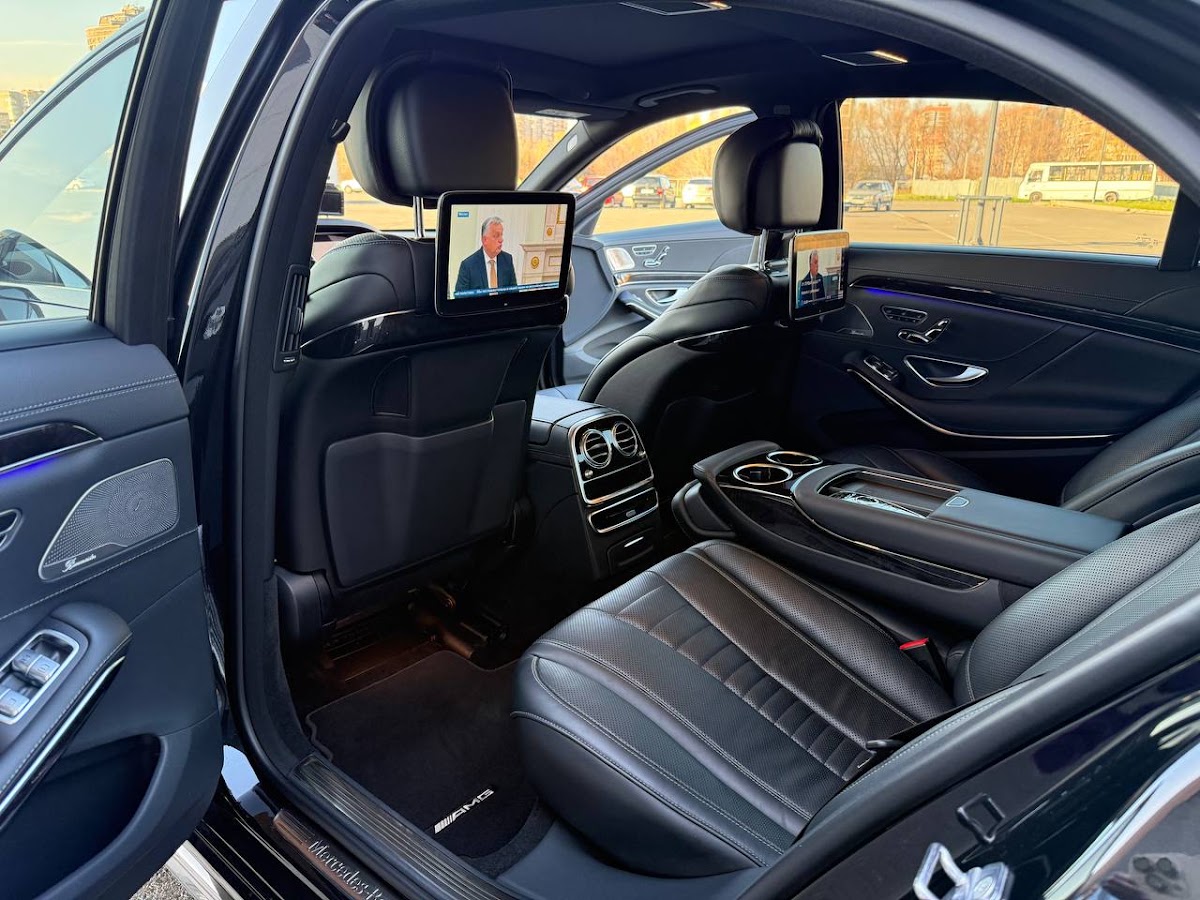 Mercedes S222 retail