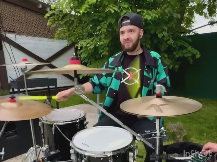 Видео