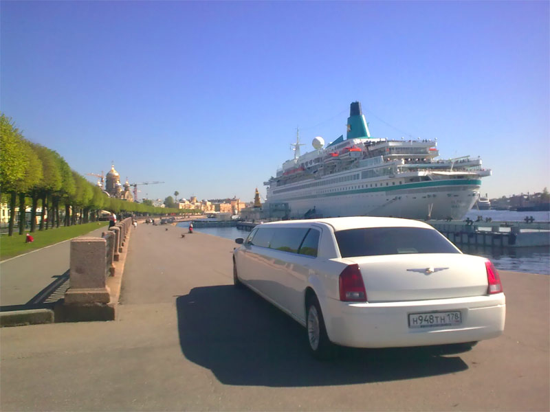 Chrysler С300