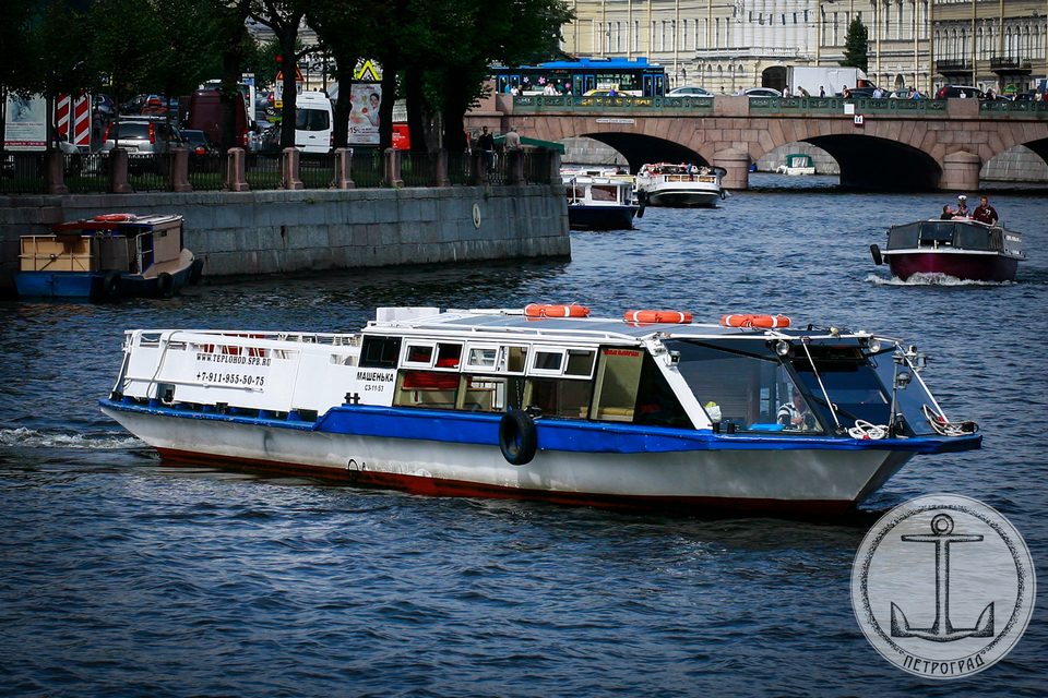Теплоходы до 35 человек