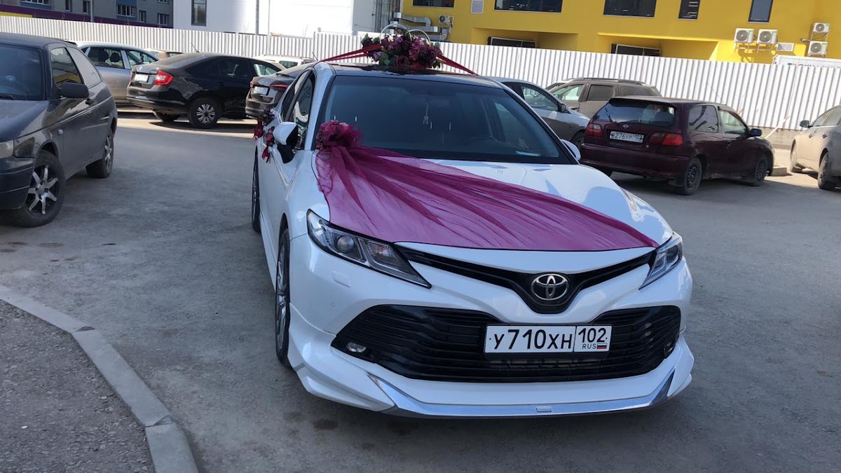 Toyota Camry 70v