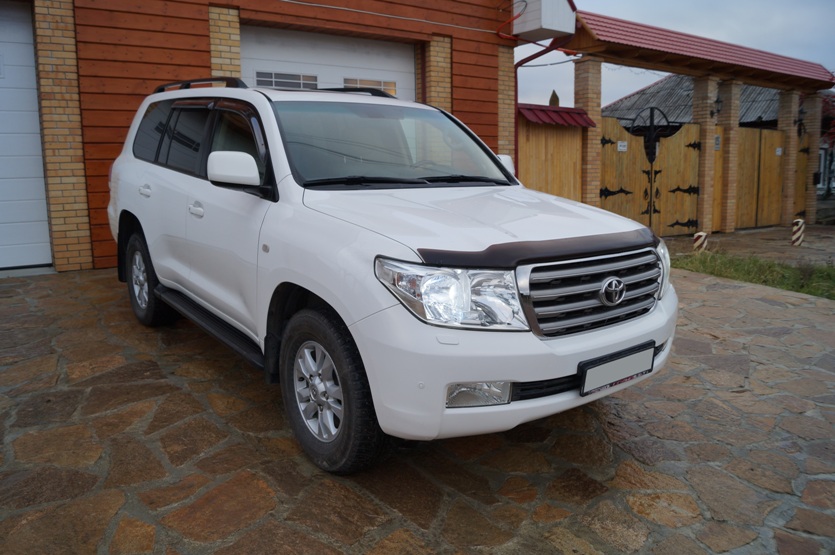 Toyota Land Cruiser 200