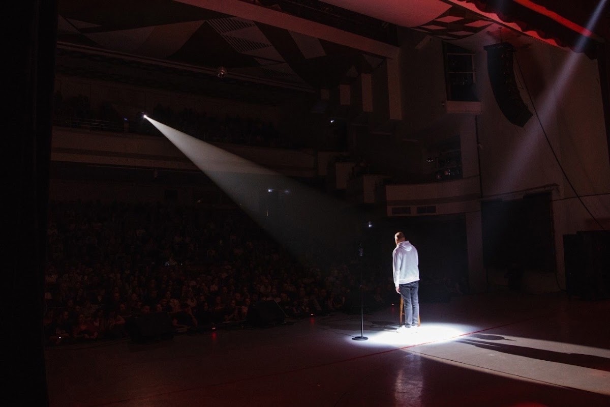 Stand-Up