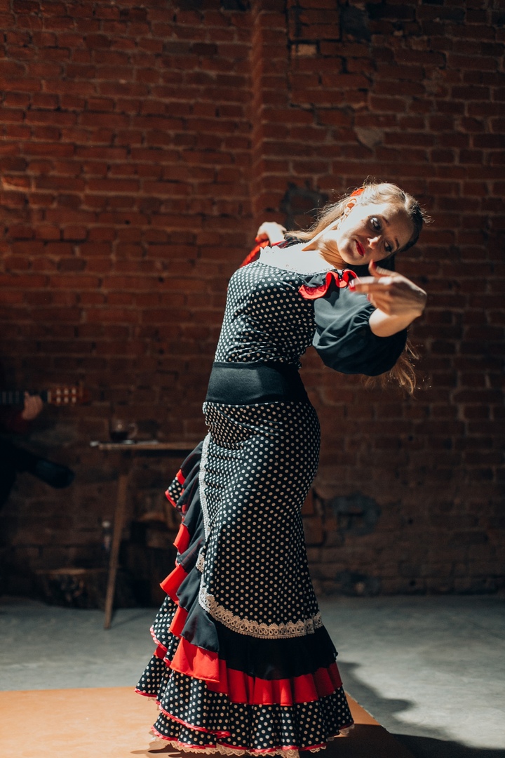 Творческое объединение Amigos del flamenco — кадр 3 из 48