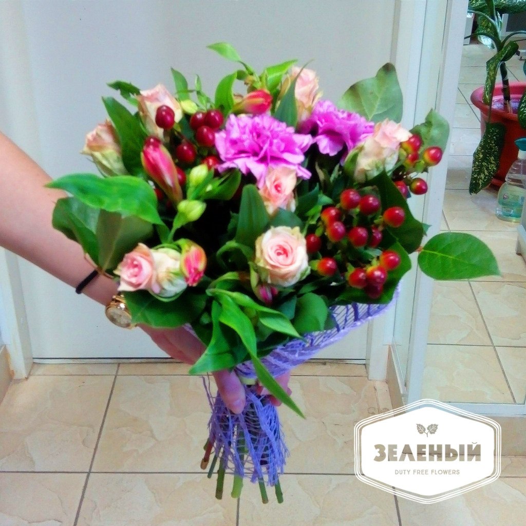 Зелёный — кадр 3 из 9