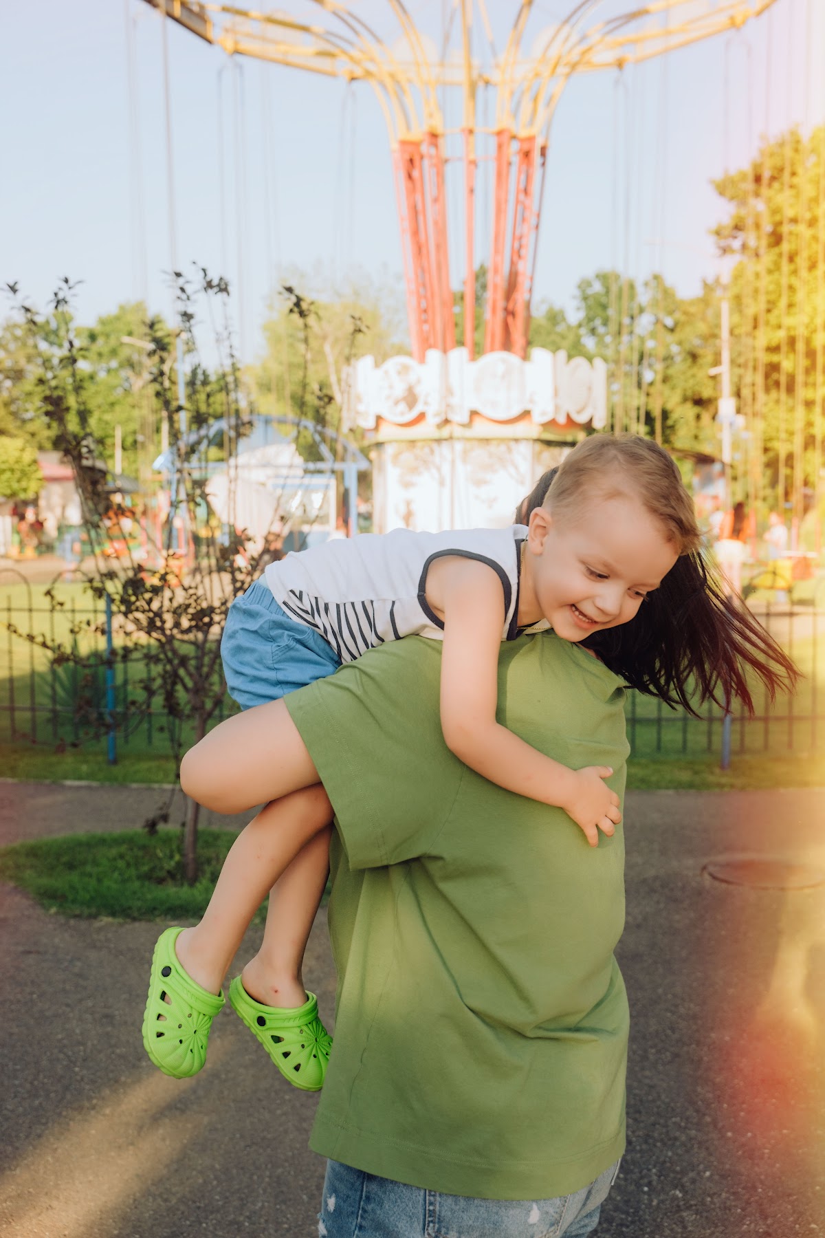 Семейная фотосессия на закате