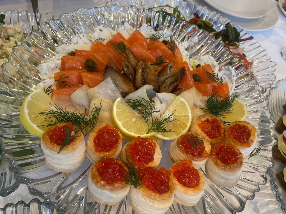 Сервировка и блюда