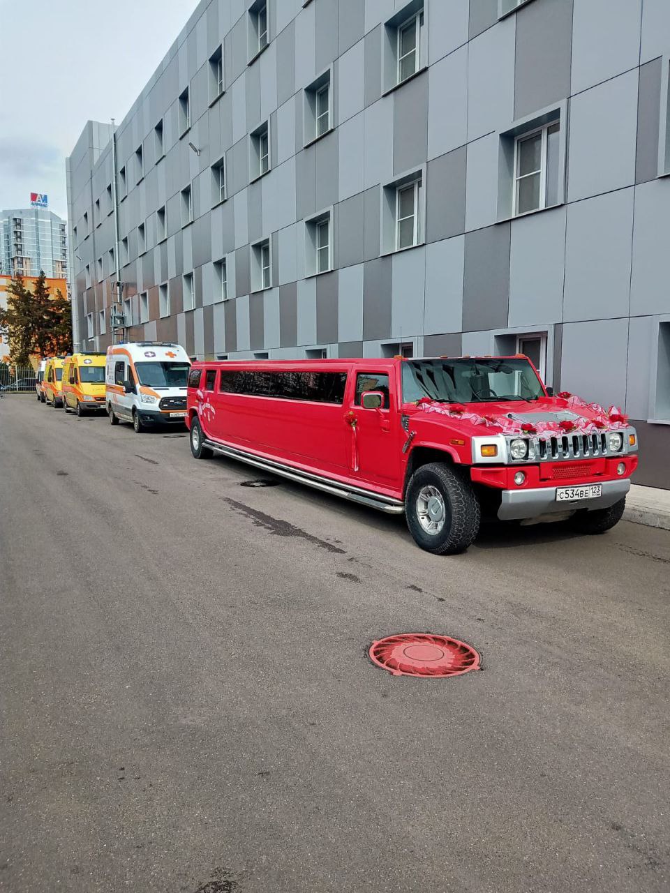 Хаммер Н2  red — кадр 3 из 14