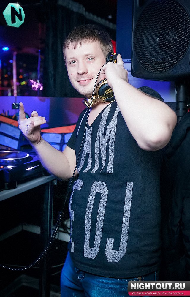Владимир Попов